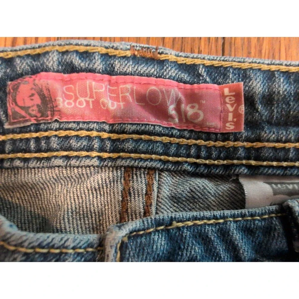 Levis 518 Superlow Bootcut Jeans Medium Wash Stretch Red Tab‎ Size 7 31.5x32